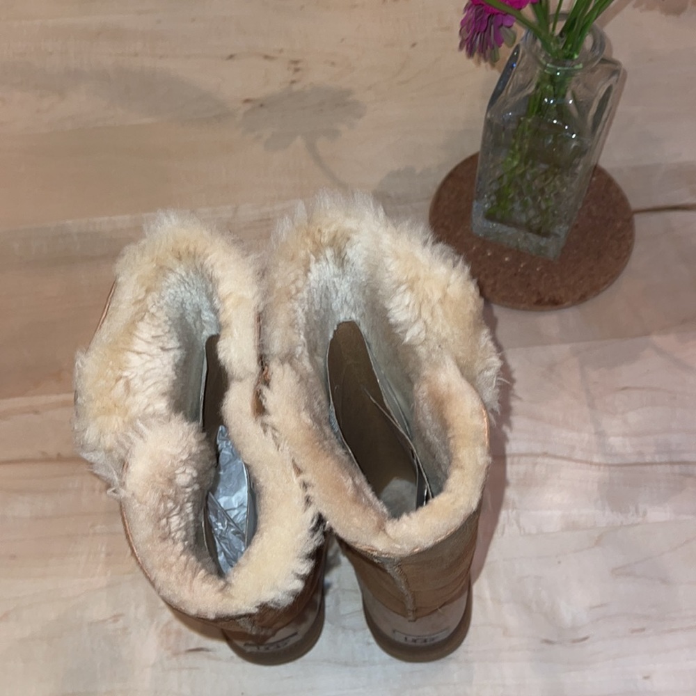 Ugg Bailey Button Up Classic Boot. Tan Color Size… - image 6